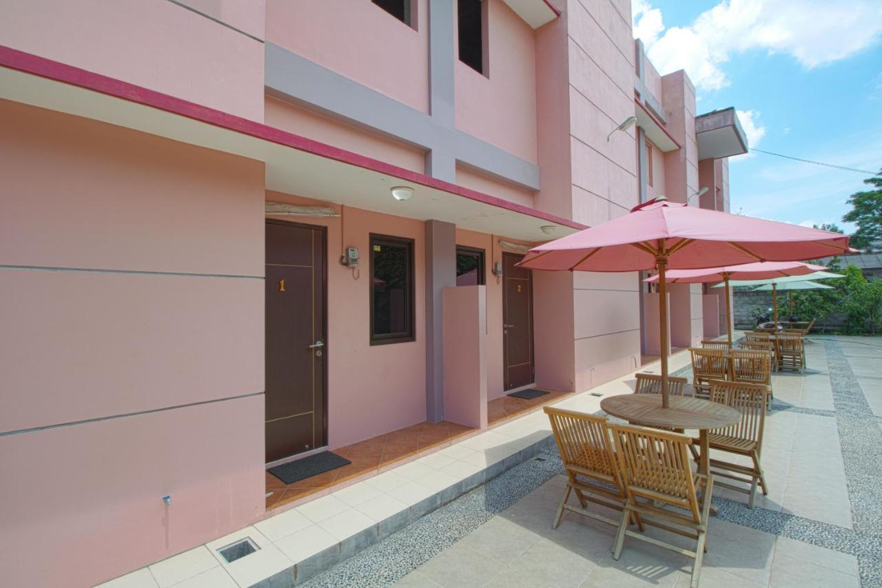 Karana House Syariah Otel Melati Dış mekan fotoğraf